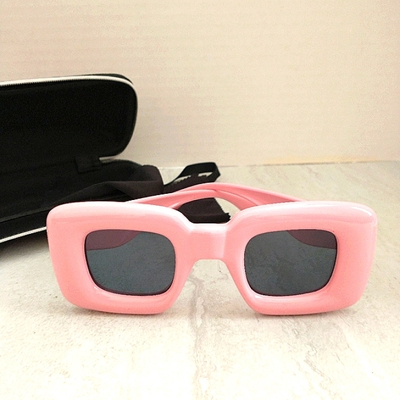 New Boutique Women's Polarized Barbie Pink Bubble Puffy Sunglasses - Picture 4 of 9